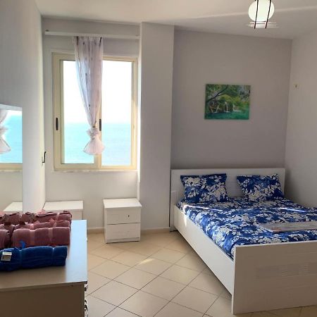 Apartament La Playa Durrës Exteriör bild