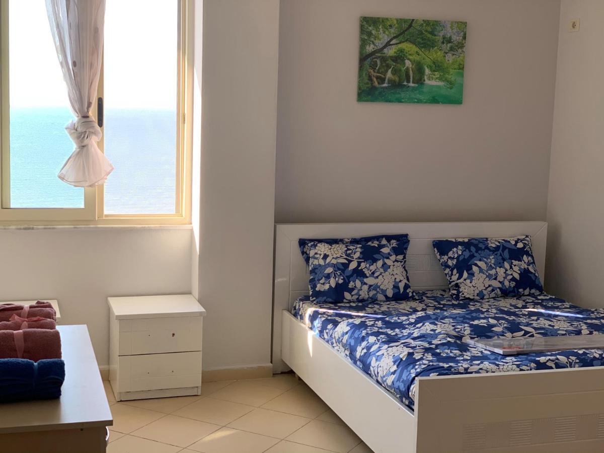 Apartament La Playa Durrës Exteriör bild